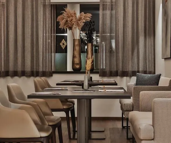 The Secret Ξενοδοχείο Ζόλντεν