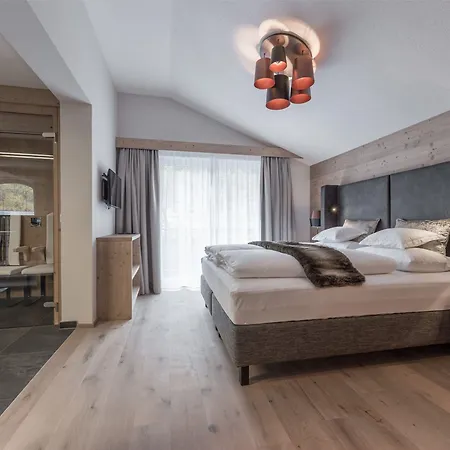 Alpenparks The Secret 4* Solden